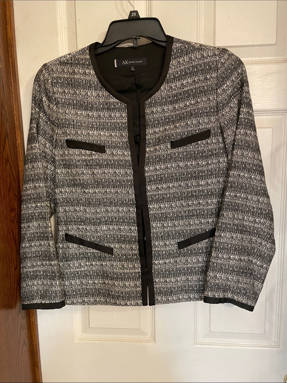 Anne Klein Black and White Textured Collarless Blazer ( bag2)